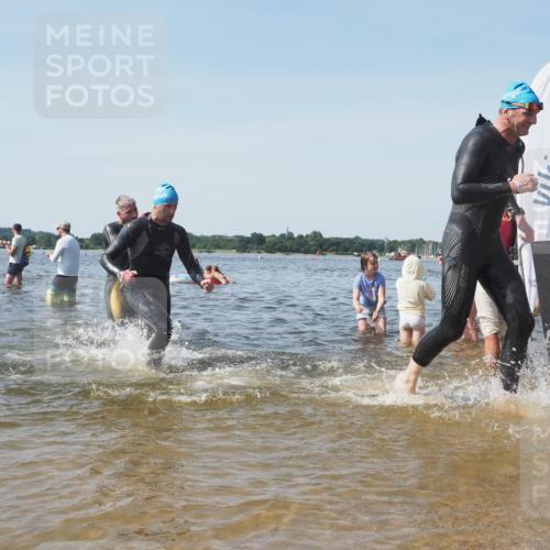 22.06.2025 - Viking Triathlon KatJ http://msf.ph/oto/8102186 22.06.2025 10:34:06 Schwimmen 46, 70, 75, 184, 297, 429, 478, 532, 540, 618, 635 meine-sportfotos.de