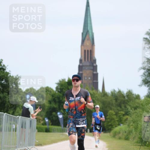 22.06.2025 - Viking Triathlon H.Heesch http://msf.ph/oto/8102192 22.06.2025 12:57:16 Laufen 52, 352, 355 meine-sportfotos.de