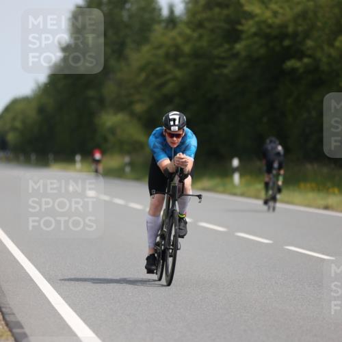 22.06.2025 - Viking Triathlon Yannick Fuchs http://msf.ph/oto/8102220 22.06.2025 11:26:16 Radfahren 15, 234, 272, 298, 556 meine-sportfotos.de