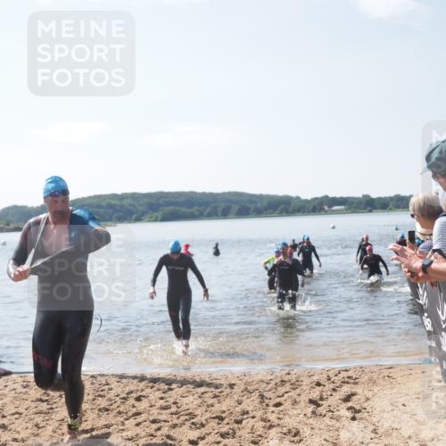 22.06.2025 - Viking Triathlon MichiJ http://msf.ph/oto/8102224 22.06.2025 10:45:56 Schwimmen 95, 217, 342, 360, 372, 425, 468, 525, 615, 621, 633 meine-sportfotos.de