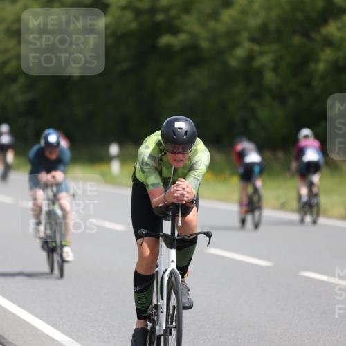 22.06.2025 - Viking Triathlon Yannick Fuchs http://msf.ph/oto/8102234 22.06.2025 12:05:14 Radfahren 37, 50, 197, 202, 205, 286, 364, 474, 550 meine-sportfotos.de