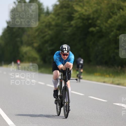 22.06.2025 - Viking Triathlon Yannick Fuchs http://msf.ph/oto/8102237 22.06.2025 11:26:16 Radfahren 15, 234, 272, 298, 556 meine-sportfotos.de