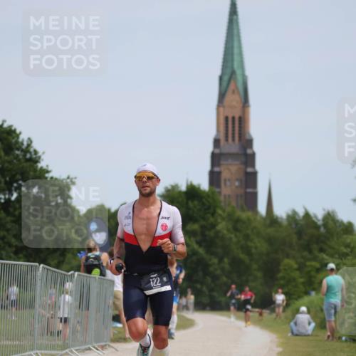 22.06.2025 - Viking Triathlon H.Heesch http://msf.ph/oto/8102238 22.06.2025 13:19:15 Laufen 122, 368, 437, 632 meine-sportfotos.de