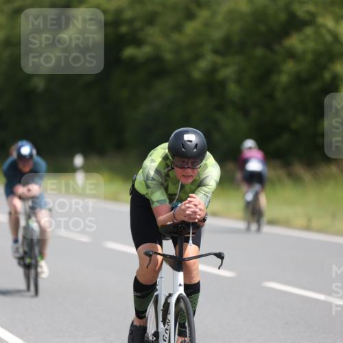 22.06.2025 - Viking Triathlon Yannick Fuchs http://msf.ph/oto/8102242 22.06.2025 12:05:14 Radfahren 37, 50, 197, 202, 205, 286, 364, 474, 550 meine-sportfotos.de