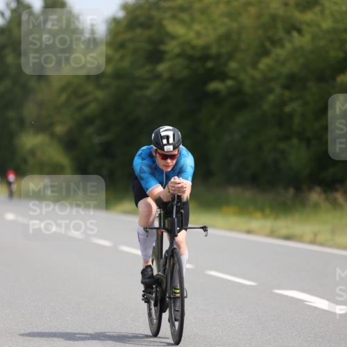 22.06.2025 - Viking Triathlon Yannick Fuchs http://msf.ph/oto/8102245 22.06.2025 11:26:17 Radfahren 15, 234, 236, 272, 298, 556 meine-sportfotos.de