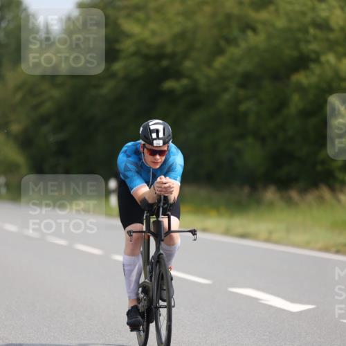 22.06.2025 - Viking Triathlon Yannick Fuchs http://msf.ph/oto/8102256 22.06.2025 11:26:17 Radfahren 15, 234, 236, 272, 298, 556 meine-sportfotos.de