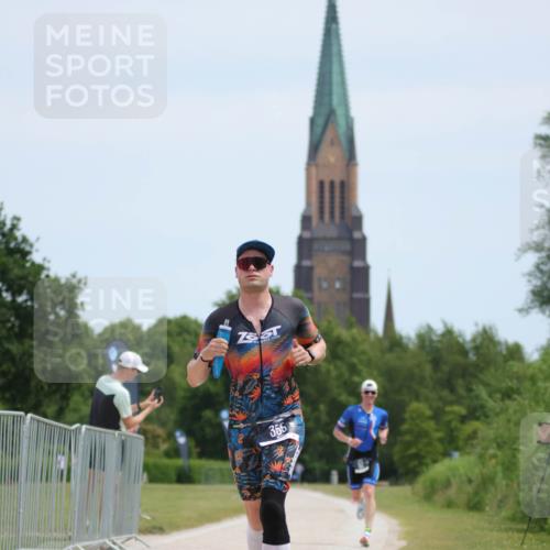 22.06.2025 - Viking Triathlon H.Heesch http://msf.ph/oto/8102259 22.06.2025 12:57:16 Laufen 52, 352, 355 meine-sportfotos.de