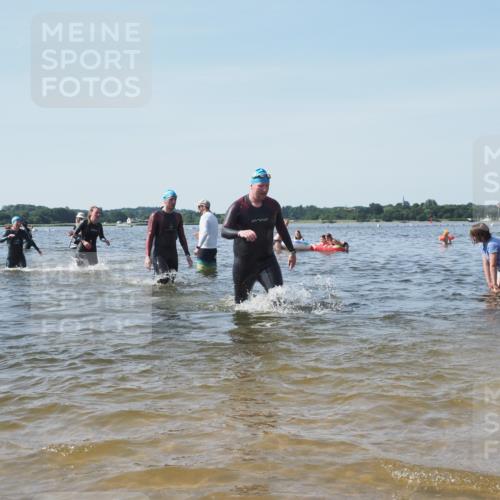 22.06.2025 - Viking Triathlon KatJ http://msf.ph/oto/8102264 22.06.2025 10:34:10 Schwimmen 46, 70, 294, 297, 429, 478, 527, 532, 540, 618, 635 meine-sportfotos.de