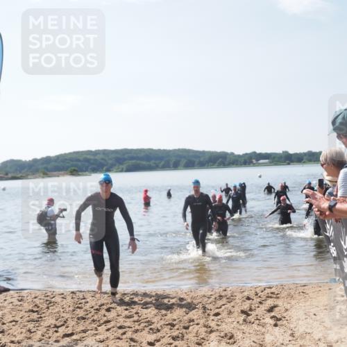 22.06.2025 - Viking Triathlon MichiJ http://msf.ph/oto/8102296 22.06.2025 10:45:58 Schwimmen 217, 342, 360, 372, 425, 468, 525, 615, 621, 633, 647 meine-sportfotos.de