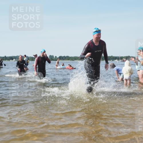 22.06.2025 - Viking Triathlon KatJ http://msf.ph/oto/8102307 22.06.2025 10:34:11 Schwimmen 46, 70, 294, 297, 429, 478, 527, 532, 618, 635 meine-sportfotos.de