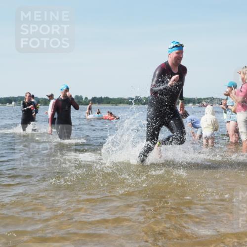 22.06.2025 - Viking Triathlon KatJ http://msf.ph/oto/8102309 22.06.2025 10:34:11 Schwimmen 46, 70, 294, 297, 429, 478, 527, 532, 618, 635 meine-sportfotos.de