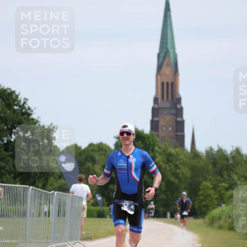 22.06.2025 - Viking Triathlon H.Heesch http://msf.ph/oto/8102310 22.06.2025 12:57:20 Laufen 52, 355 meine-sportfotos.de