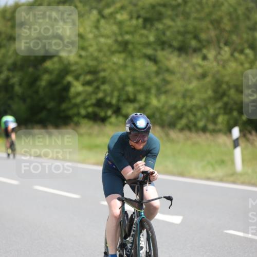 22.06.2025 - Viking Triathlon Yannick Fuchs http://msf.ph/oto/8102311 22.06.2025 12:05:16 Radfahren 37, 50, 197, 202, 205, 286, 364, 474, 550 meine-sportfotos.de