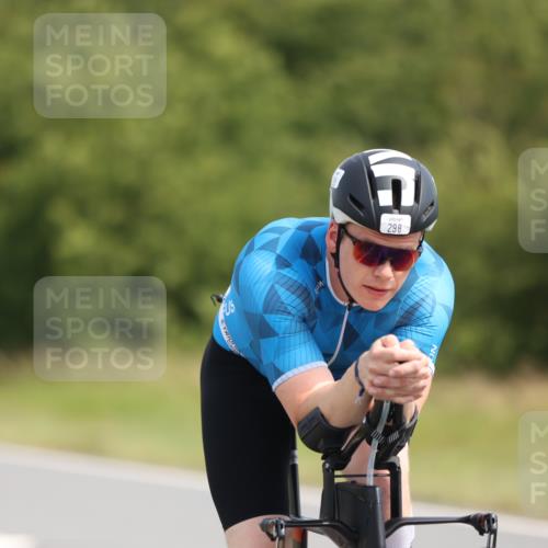 22.06.2025 - Viking Triathlon Yannick Fuchs http://msf.ph/oto/8102315 22.06.2025 11:26:18 Radfahren 15, 234, 236, 272, 298, 556 meine-sportfotos.de