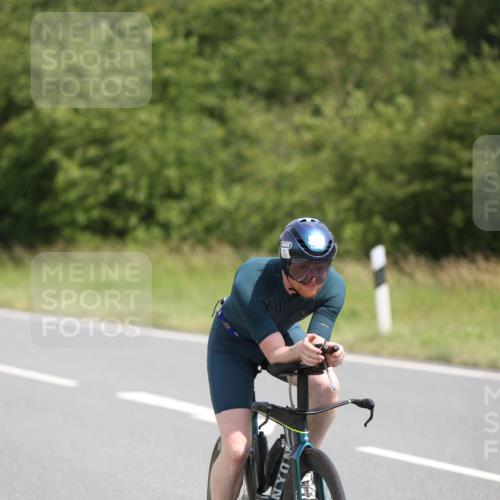 22.06.2025 - Viking Triathlon Yannick Fuchs http://msf.ph/oto/8102319 22.06.2025 12:05:17 Radfahren 37, 50, 197, 202, 205, 286, 308, 364, 474, 550 meine-sportfotos.de
