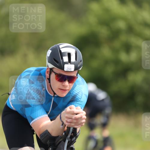 22.06.2025 - Viking Triathlon Yannick Fuchs http://msf.ph/oto/8102323 22.06.2025 11:26:18 Radfahren 15, 234, 236, 272, 298, 556 meine-sportfotos.de