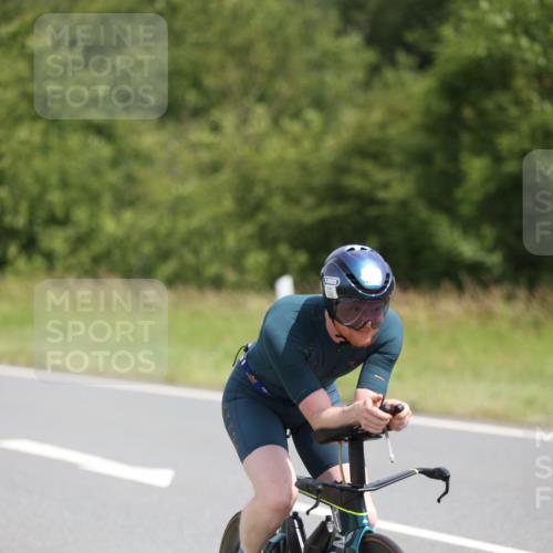 22.06.2025 - Viking Triathlon Yannick Fuchs http://msf.ph/oto/8102325 22.06.2025 12:05:17 Radfahren 37, 50, 197, 202, 205, 286, 308, 364, 474, 550 meine-sportfotos.de
