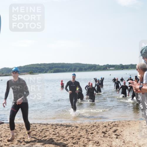 22.06.2025 - Viking Triathlon MichiJ http://msf.ph/oto/8102333 22.06.2025 10:45:59 Schwimmen 217, 342, 360, 372, 425, 468, 525, 615, 621, 633, 647 meine-sportfotos.de