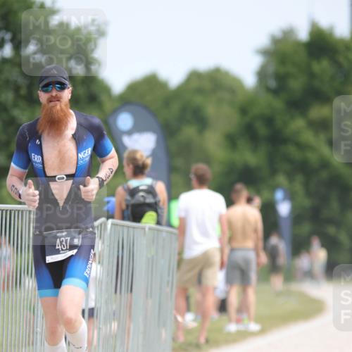 22.06.2025 - Viking Triathlon H.Heesch http://msf.ph/oto/8102341 22.06.2025 13:19:20 Laufen 122, 437 meine-sportfotos.de