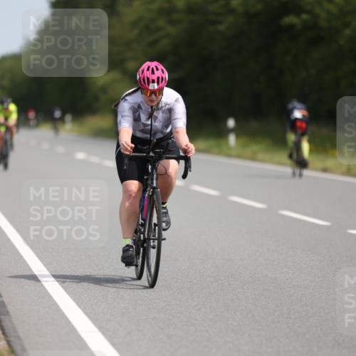 22.06.2025 - Viking Triathlon Yannick Fuchs http://msf.ph/oto/8102354 22.06.2025 11:26:25 Radfahren 61, 236, 659 meine-sportfotos.de