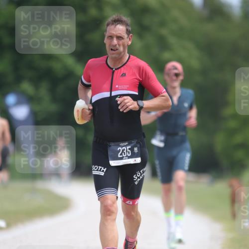 22.06.2025 - Viking Triathlon H.Heesch http://msf.ph/oto/8102358 22.06.2025 13:19:30 Laufen 185, 235 meine-sportfotos.de