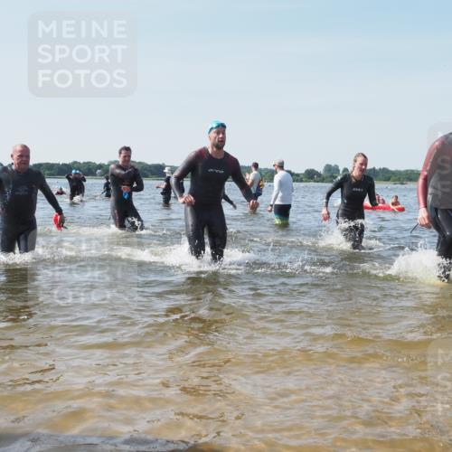 22.06.2025 - Viking Triathlon KatJ http://msf.ph/oto/8102377 22.06.2025 10:34:13 Schwimmen 46, 70, 294, 297, 429, 486, 527, 532, 618, 635 meine-sportfotos.de