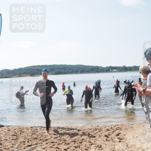 22.06.2025 - Viking Triathlon MichiJ http://msf.ph/oto/8102381 22.06.2025 10:46:01 Schwimmen 217, 342, 360, 372, 468, 525, 615, 621, 633, 647 meine-sportfotos.de