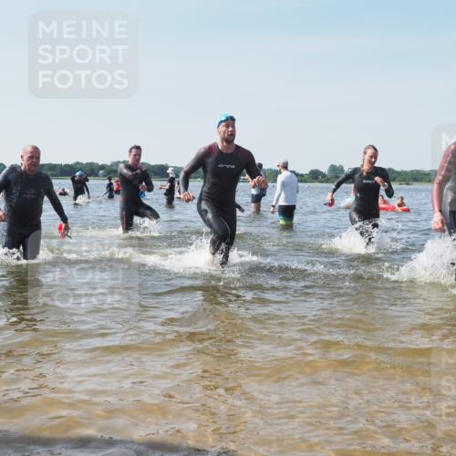 22.06.2025 - Viking Triathlon KatJ http://msf.ph/oto/8102386 22.06.2025 10:34:13 Schwimmen 46, 70, 294, 297, 429, 486, 527, 532, 618, 635 meine-sportfotos.de