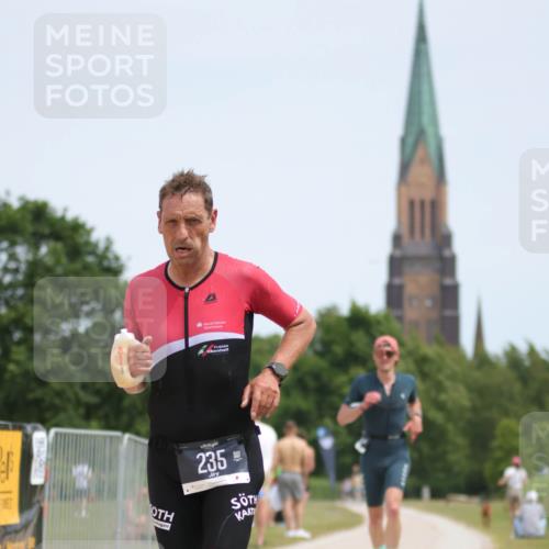 22.06.2025 - Viking Triathlon H.Heesch http://msf.ph/oto/8102397 22.06.2025 13:19:34 Laufen 185, 235 meine-sportfotos.de