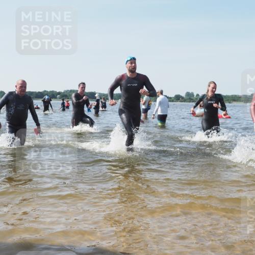 22.06.2025 - Viking Triathlon KatJ http://msf.ph/oto/8102398 22.06.2025 10:34:14 Schwimmen 46, 70, 294, 297, 429, 486, 527, 532, 618, 635 meine-sportfotos.de