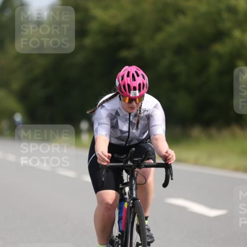 22.06.2025 - Viking Triathlon Yannick Fuchs http://msf.ph/oto/8102402 22.06.2025 11:26:26 Radfahren 61, 236, 659 meine-sportfotos.de