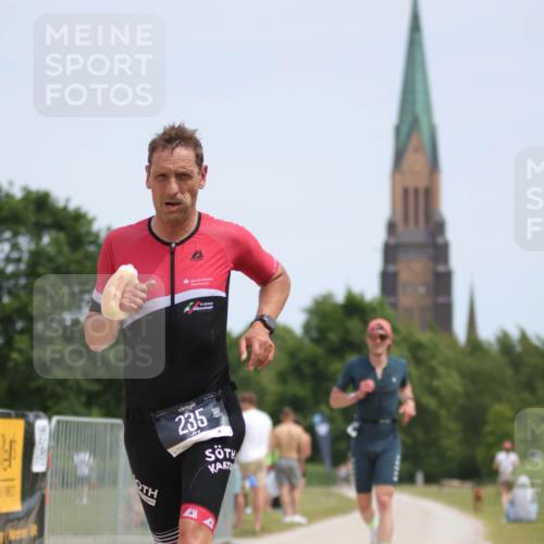 22.06.2025 - Viking Triathlon H.Heesch http://msf.ph/oto/8102406 22.06.2025 13:19:34 Laufen 185, 235 meine-sportfotos.de