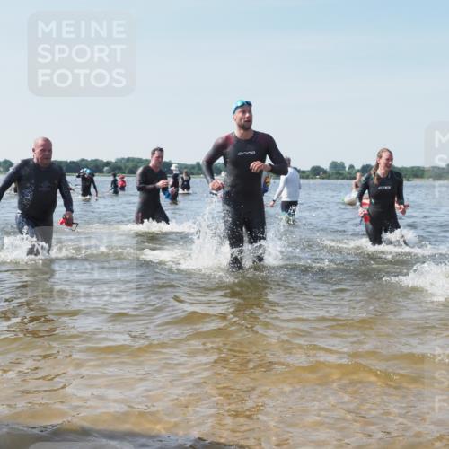 22.06.2025 - Viking Triathlon KatJ http://msf.ph/oto/8102409 22.06.2025 10:34:14 Schwimmen 46, 70, 294, 297, 429, 486, 527, 532, 618, 635 meine-sportfotos.de