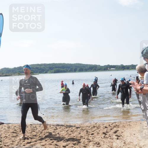 22.06.2025 - Viking Triathlon MichiJ http://msf.ph/oto/8102411 22.06.2025 10:46:01 Schwimmen 217, 342, 360, 372, 468, 525, 615, 621, 633, 647 meine-sportfotos.de