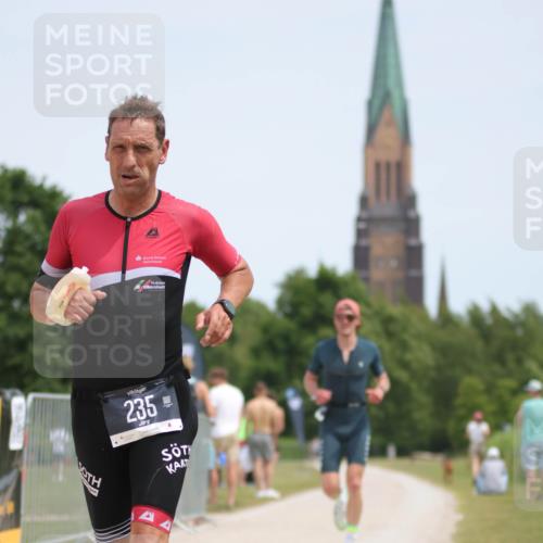 22.06.2025 - Viking Triathlon H.Heesch http://msf.ph/oto/8102414 22.06.2025 13:19:34 Laufen 185, 235 meine-sportfotos.de