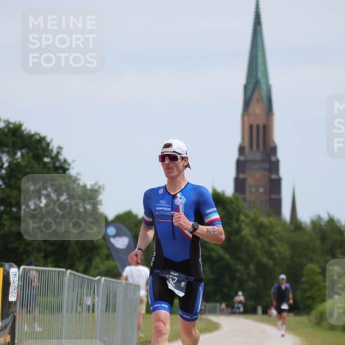 22.06.2025 - Viking Triathlon H.Heesch http://msf.ph/oto/8102417 22.06.2025 12:57:21 Laufen 52, 355 meine-sportfotos.de