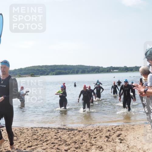 22.06.2025 - Viking Triathlon MichiJ http://msf.ph/oto/8102424 22.06.2025 10:46:02 Schwimmen 217, 342, 360, 372, 468, 525, 615, 621, 633, 647 meine-sportfotos.de