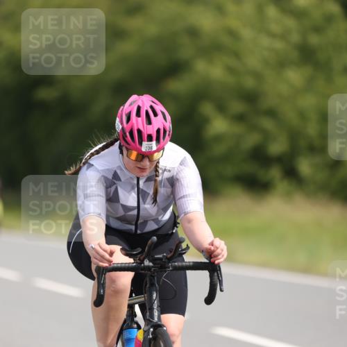 22.06.2025 - Viking Triathlon Yannick Fuchs http://msf.ph/oto/8102427 22.06.2025 11:26:27 Radfahren 61, 236, 659 meine-sportfotos.de