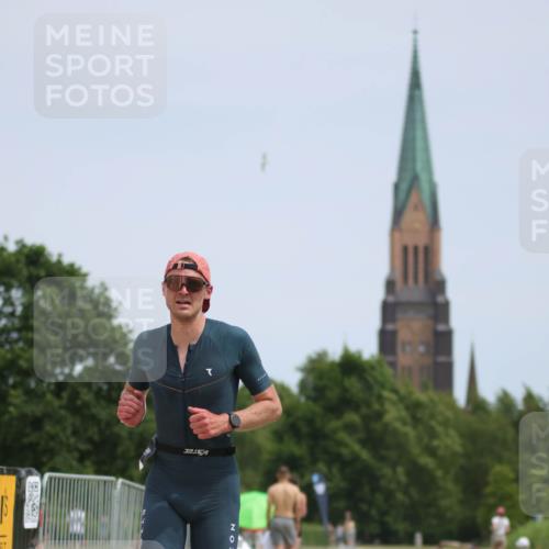 22.06.2025 - Viking Triathlon H.Heesch http://msf.ph/oto/8102444 22.06.2025 13:19:36 Laufen 185, 235 meine-sportfotos.de