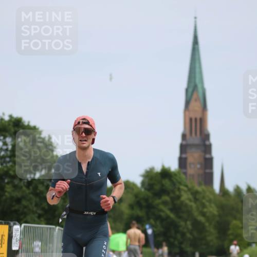 22.06.2025 - Viking Triathlon H.Heesch http://msf.ph/oto/8102449 22.06.2025 13:19:37 Laufen 185, 235 meine-sportfotos.de