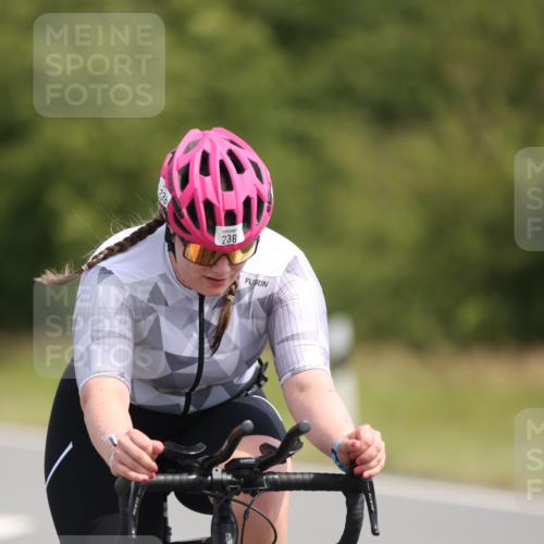 22.06.2025 - Viking Triathlon Yannick Fuchs http://msf.ph/oto/8102455 22.06.2025 11:26:27 Radfahren 61, 236, 659 meine-sportfotos.de