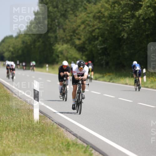 22.06.2025 - Viking Triathlon Yannick Fuchs http://msf.ph/oto/8102475 22.06.2025 12:05:31 Radfahren 47, 102, 183, 232, 308, 609, 612, 652 meine-sportfotos.de