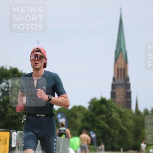 22.06.2025 - Viking Triathlon H.Heesch http://msf.ph/oto/8102480 22.06.2025 13:19:37 Laufen 185, 235 meine-sportfotos.de