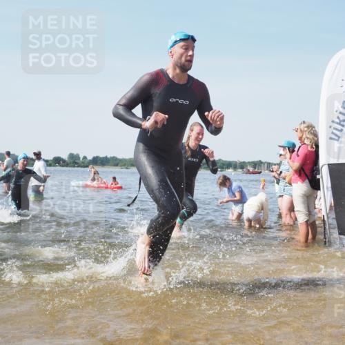 22.06.2025 - Viking Triathlon KatJ http://msf.ph/oto/8102488 22.06.2025 10:34:15 Schwimmen 46, 70, 294, 297, 429, 486, 527, 618, 635 meine-sportfotos.de