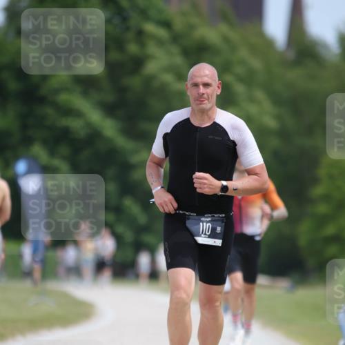 22.06.2025 - Viking Triathlon H.Heesch http://msf.ph/oto/8102504 22.06.2025 13:20:18 Laufen 33, 110 meine-sportfotos.de