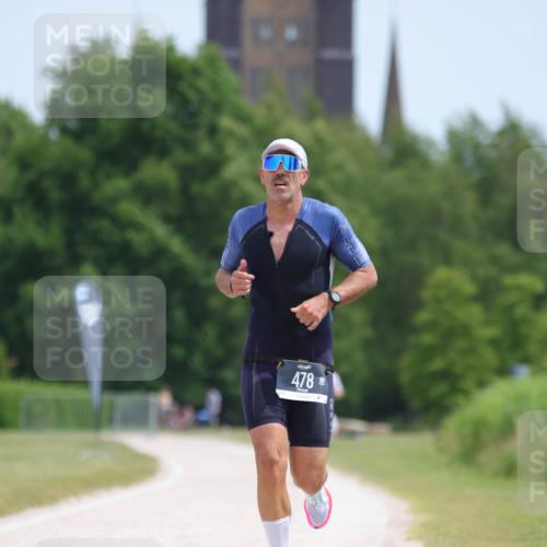 22.06.2025 - Viking Triathlon H.Heesch http://msf.ph/oto/8102515 22.06.2025 12:57:29 Laufen 478 meine-sportfotos.de
