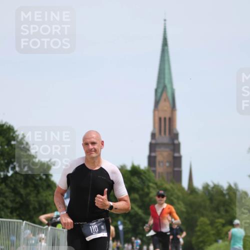 22.06.2025 - Viking Triathlon H.Heesch http://msf.ph/oto/8102530 22.06.2025 13:20:21 Laufen 33, 110 meine-sportfotos.de