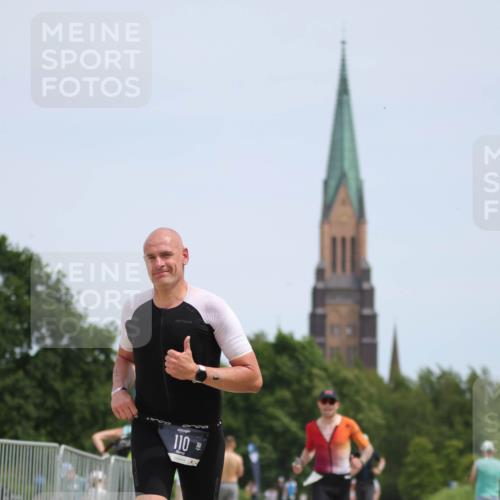 22.06.2025 - Viking Triathlon H.Heesch http://msf.ph/oto/8102538 22.06.2025 13:20:21 Laufen 33, 110 meine-sportfotos.de