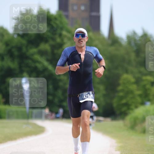 22.06.2025 - Viking Triathlon H.Heesch http://msf.ph/oto/8102541 22.06.2025 12:57:30 Laufen 478 meine-sportfotos.de