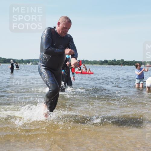 22.06.2025 - Viking Triathlon KatJ http://msf.ph/oto/8102549 22.06.2025 10:34:17 Schwimmen 46, 70, 294, 297, 486, 520, 527, 618, 635 meine-sportfotos.de